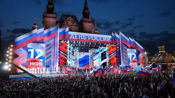 Концерт ко Дню России в Москве посетили более 70 тыс. человек