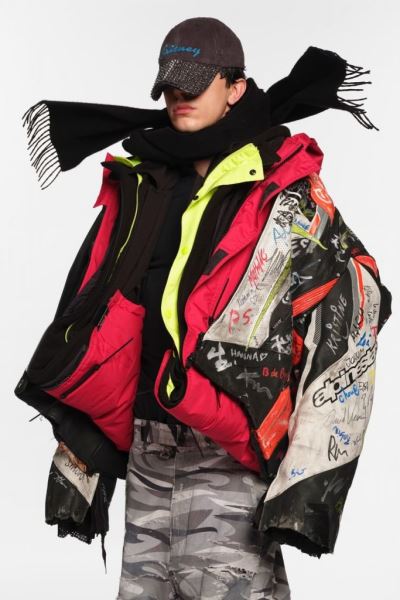 Balenciaga представила коллаборацию с Бритни Спирс