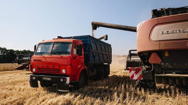 Сийярто пообещал не допустить попадания украинской сельхозпродукции на рынки ЕС