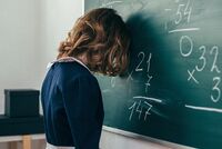 Учительница родила ребенка от 13-летнего школьника