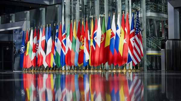 Рютте указал на позицию Венгрии и Словакии против вступления Украины в НАТО