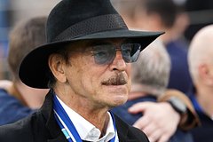 Сын Боярского раскрыл подробности о состоянии госпитализированного отца